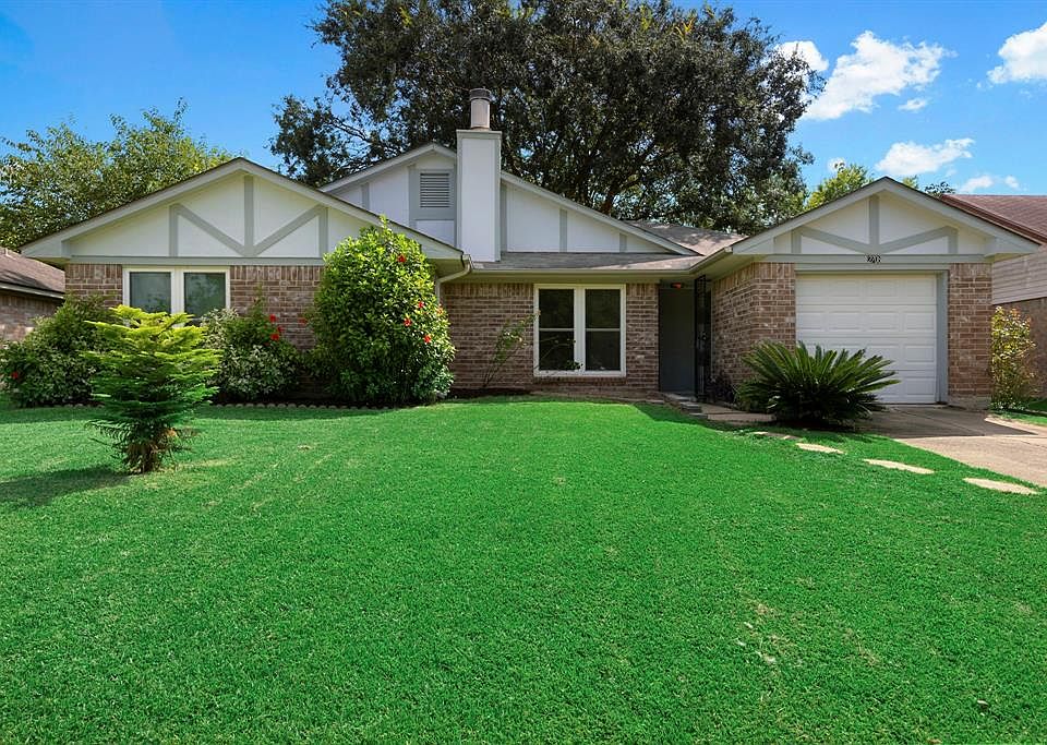 1st image of 2708 Mockingbird Dr