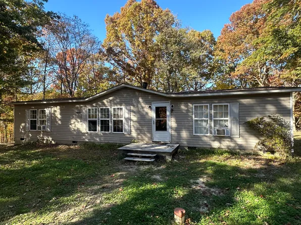 264 Peaceful Ln, Clifton Forge, VA 24422