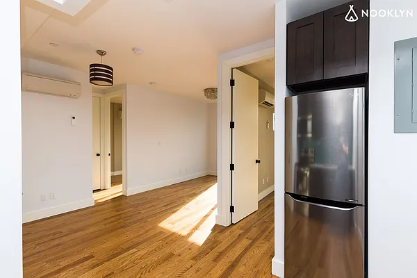 Rented by Nooklyn NYC LLC | media 8