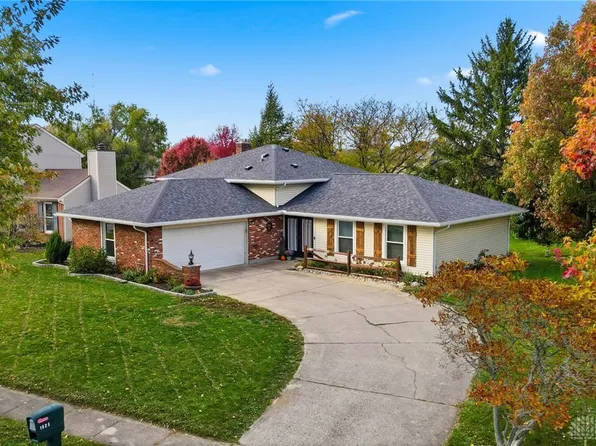 1525 Brookfield Ln, Troy, OH 45373