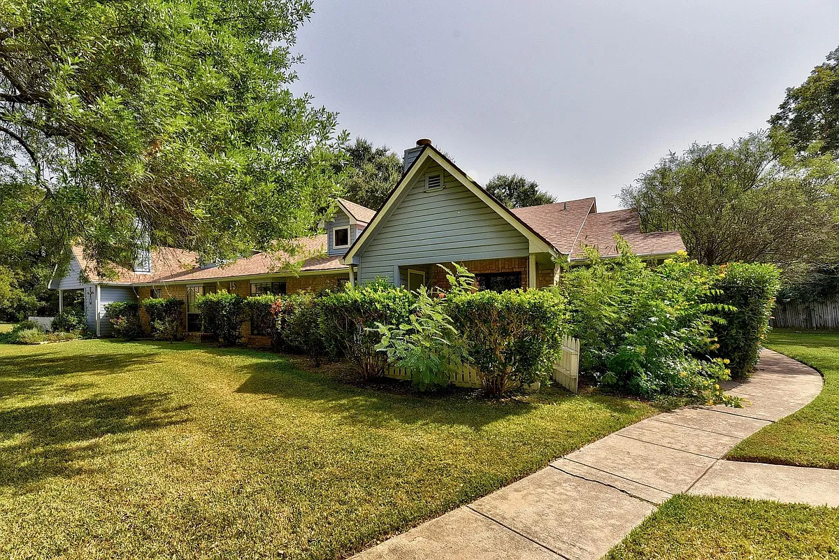 Building Photo - 1601 Faro Dr #1502