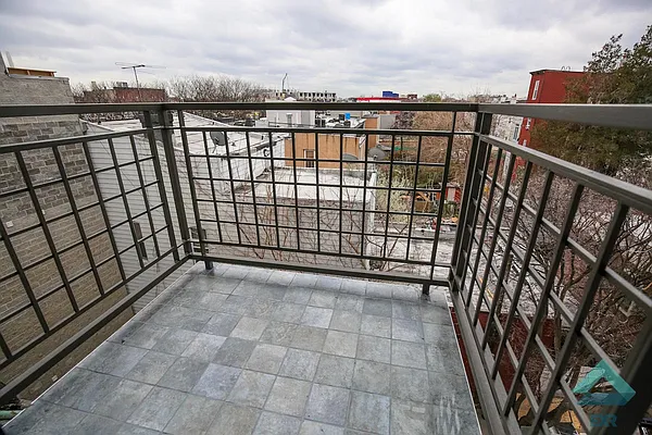 Rented by EXR | media 28