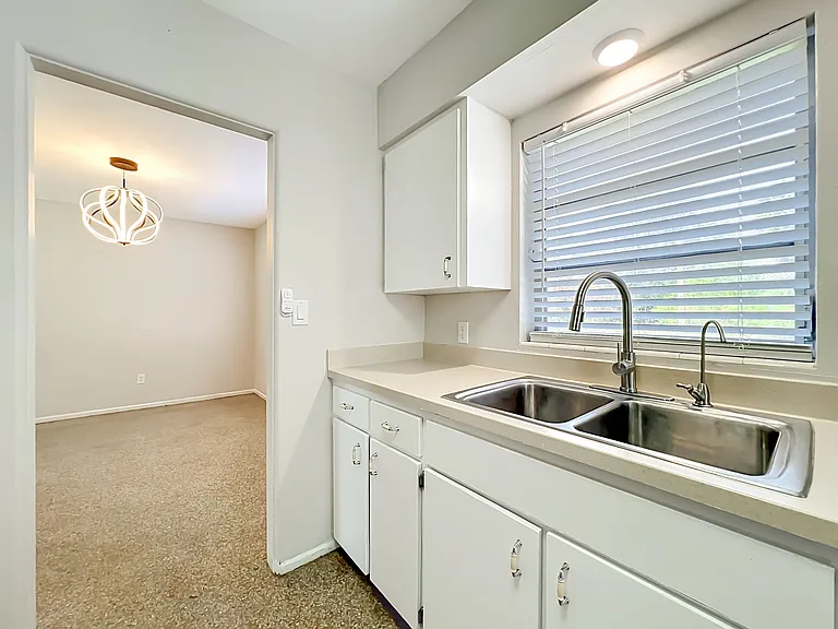 5342 Adanson St — Photo 20