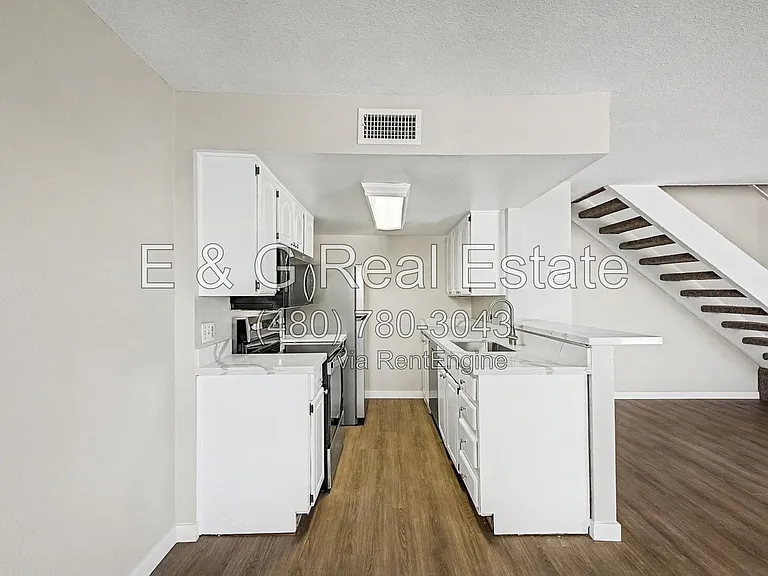 17009 E Calle Del Oro #C — Photo 9