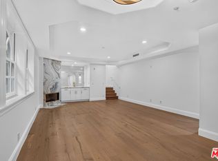 342 N Palm Dr #101, Beverly Hills, CA 90210