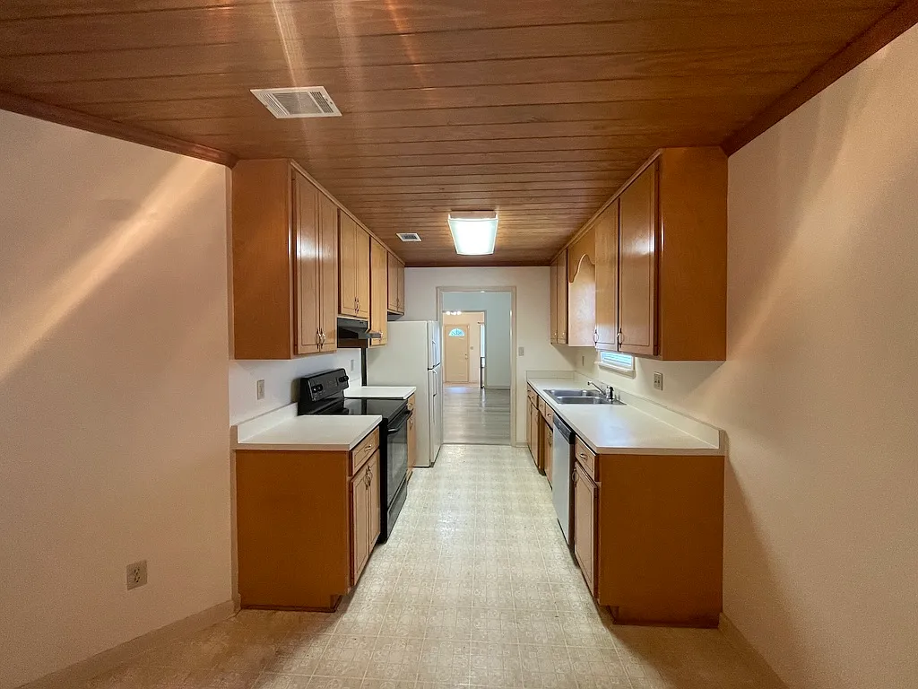 2745 Tyndall Drive - 1 — Photo 3