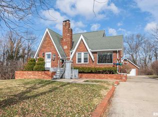 920 Taylor Ave, Mount Vernon, IL 62864