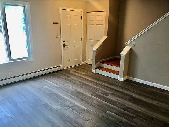 5th image of 1140 Eastman Rd #6