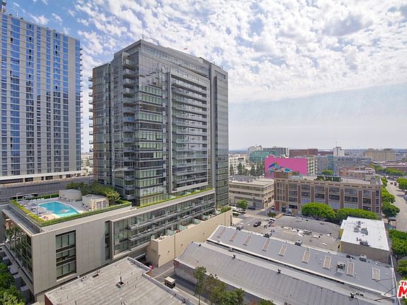 4th image of 1100 S Hope St APT 1102