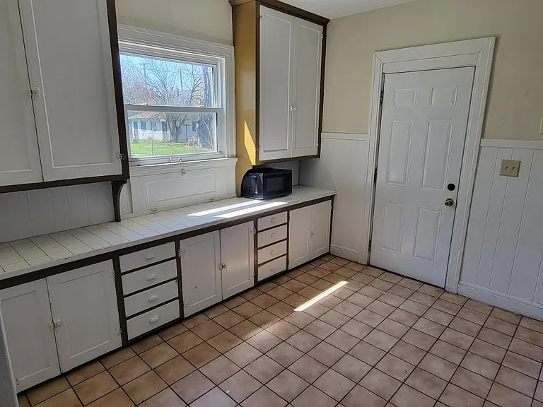 31 E Norman Ave — Photo 23