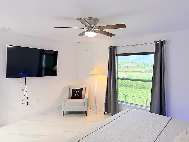 700 Connecticut Ln — Photo 35