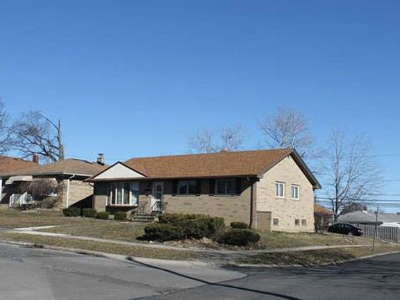 3rd image of 13141 Willard Ave