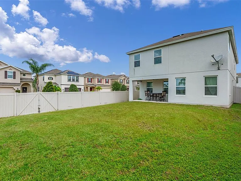 3211 Turret Dr — Photo 23