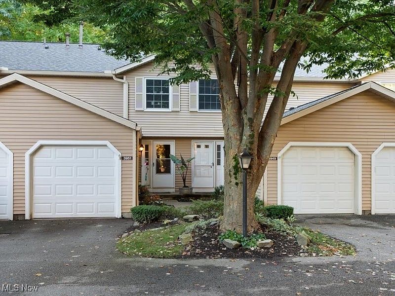 1st image of 3951 Lake Run Blvd