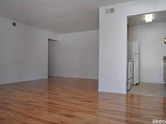 5th image of 5134 Rhode Island Dr APT 4