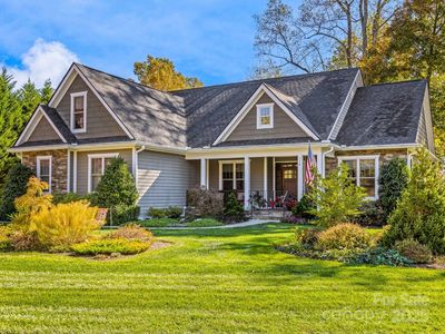 114 Linda Ann Dr, Flat Rock, NC, 28731