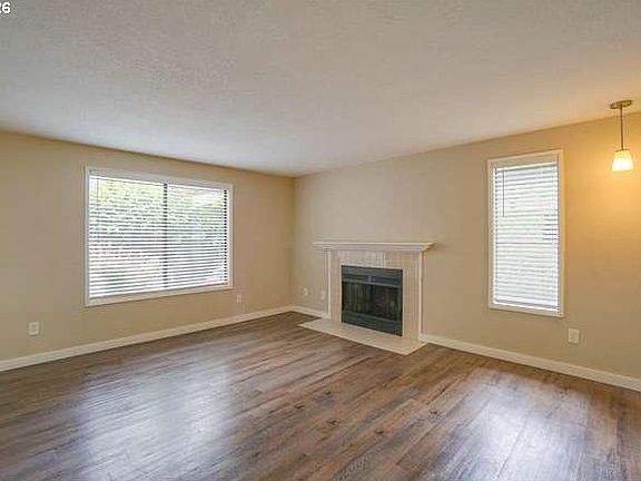 5th image of 1504 NE 72nd St APT 4