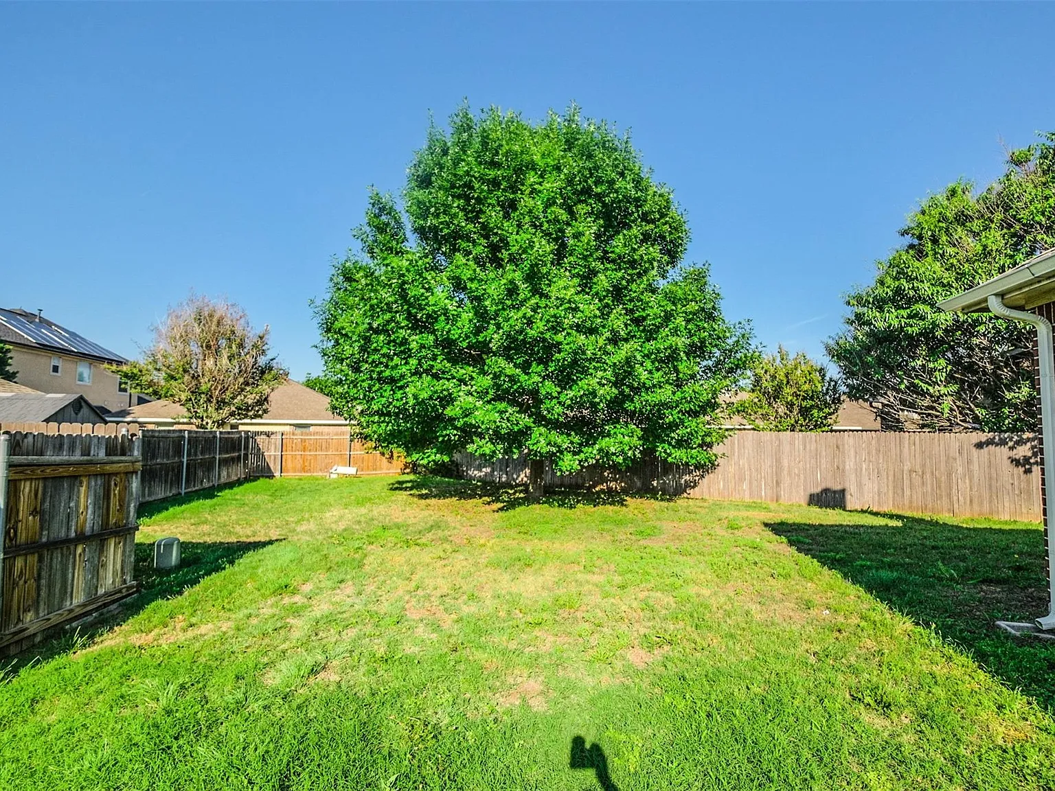 3 bed, 2671 sqft, $2,400 — Photo 4