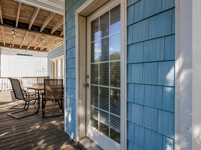 2219 E Pelican Dr — Photo 40