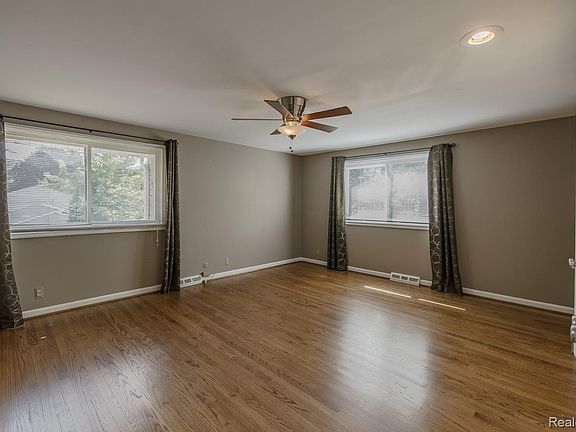 5th image of 1050 Top View Rd