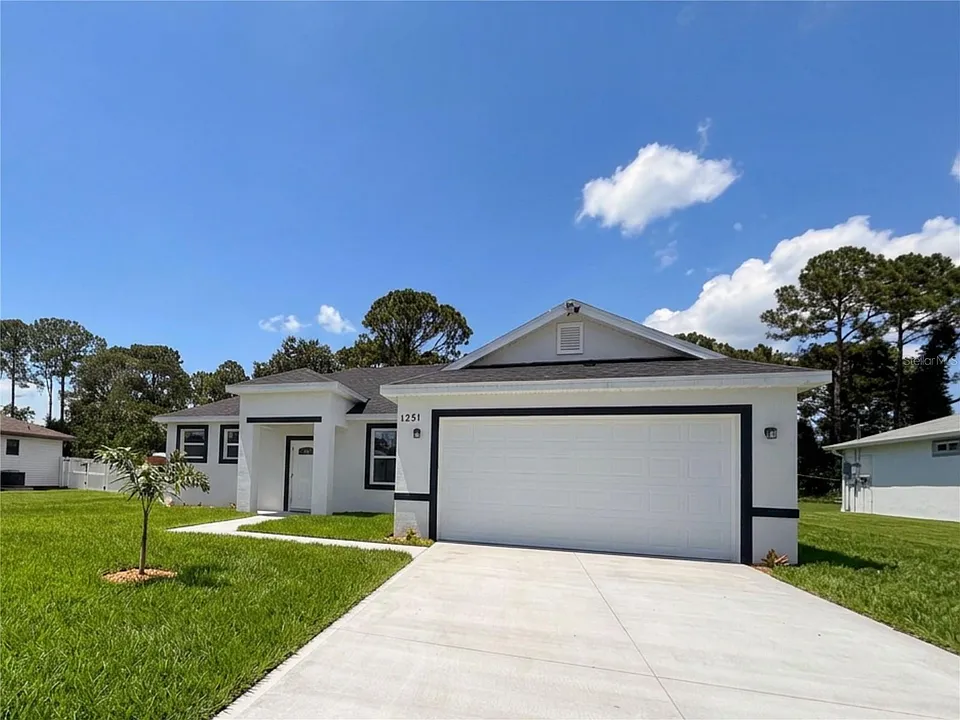 1098 Hammacher Ave SW
