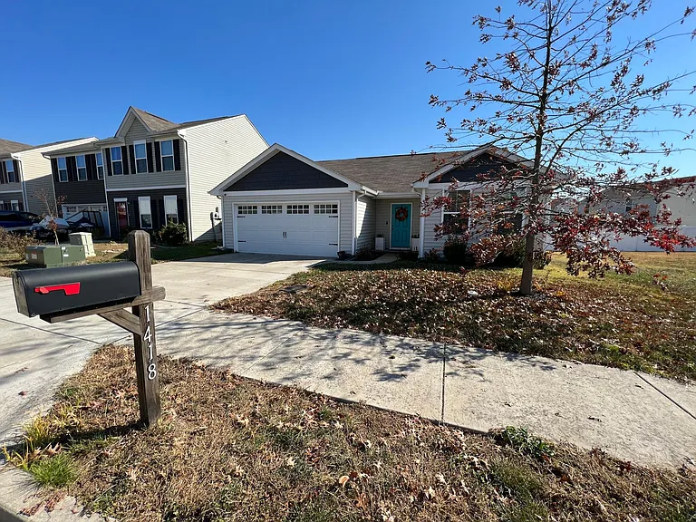 1418 Havenbrook Dr — Photo 2
