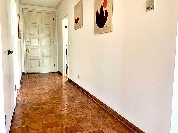 4th image of 8568 Burton Way APT 307
