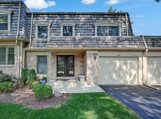 2S742 Avenue Cherbourg, Oak Brook, IL 60523