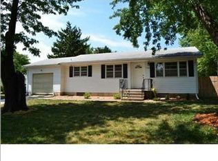 710 W 11th St, Newton, KS 67114