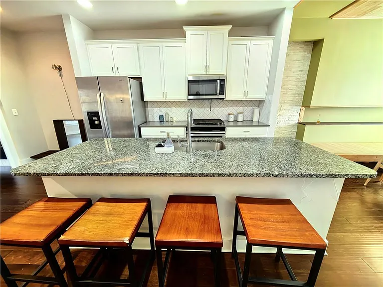 3797 Oxford Cir — Photo 11