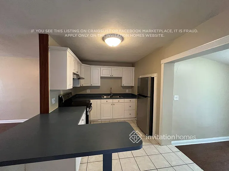 3701 SW 58th Ter — Photo 7