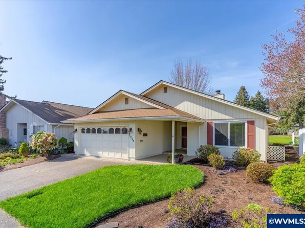 3259 Oakcrest Dr NW, Salem, OR 97304