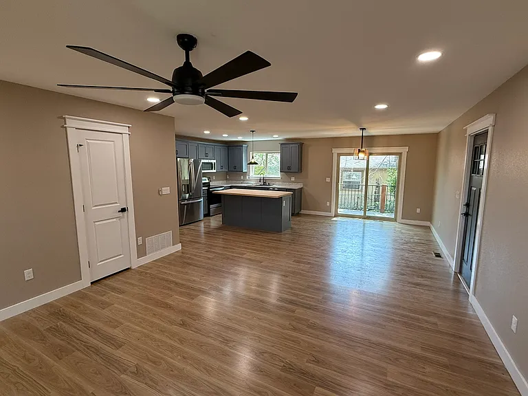 2319 Cooper Ave #A — Photo 3