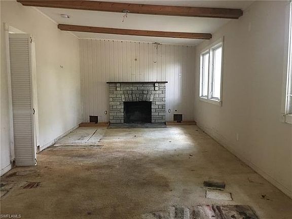 4th image of 2331 Bishop Dr