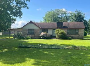 422 Rabbittown Rd, Glencoe, AL 35905