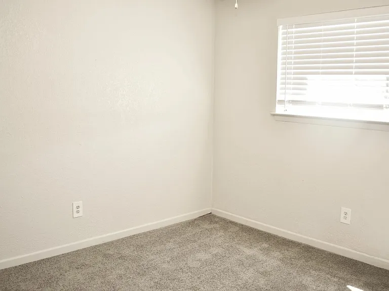 131 Legendary Ln — Photo 8