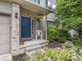 39 Fieldcrest Dr, Delaware, OH 43015