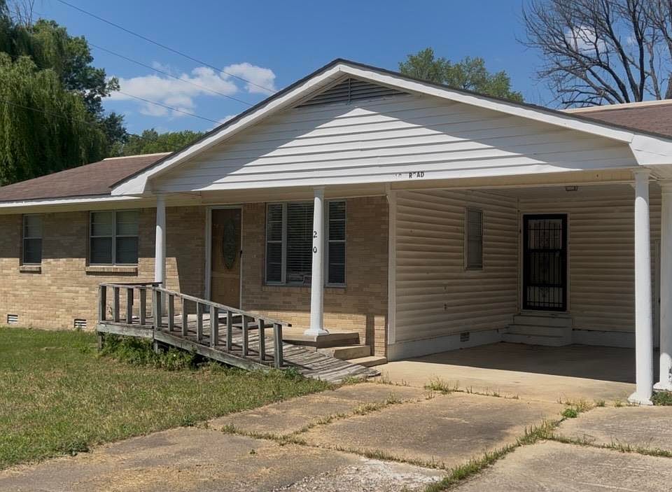 1st image of 210 Broad St