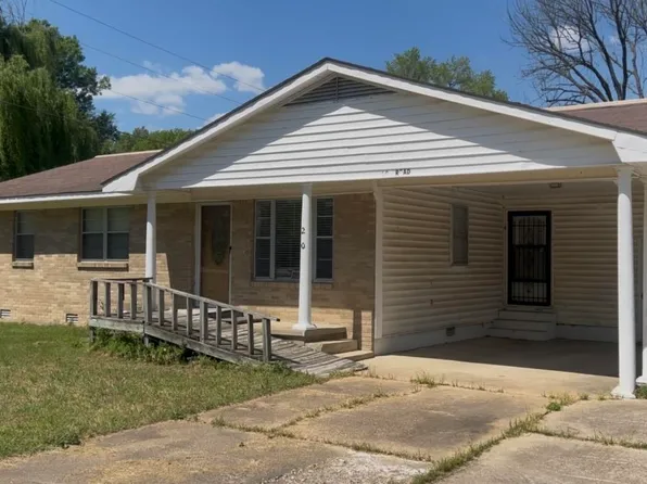 210 Broad St, Lepanto, AR 72354
