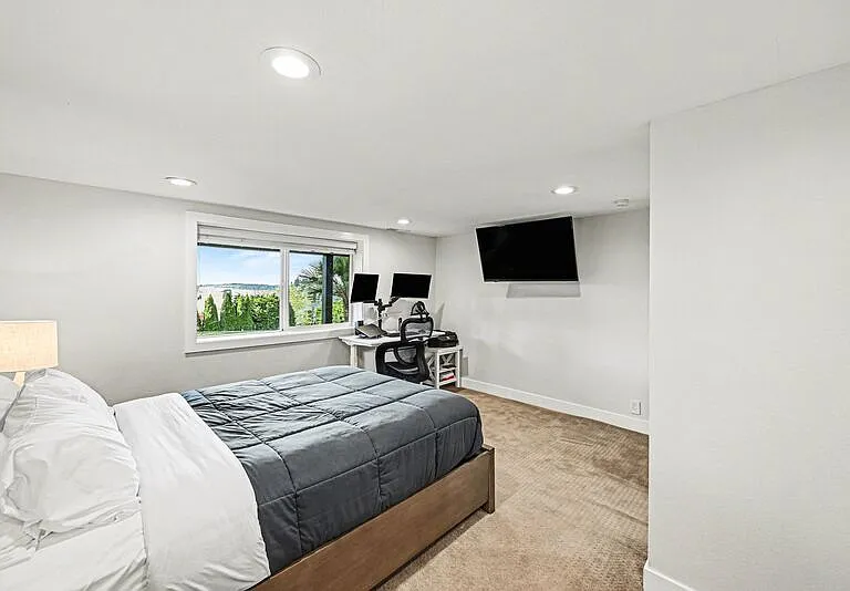 9544 Lake Washington Blvd NE — Photo 24