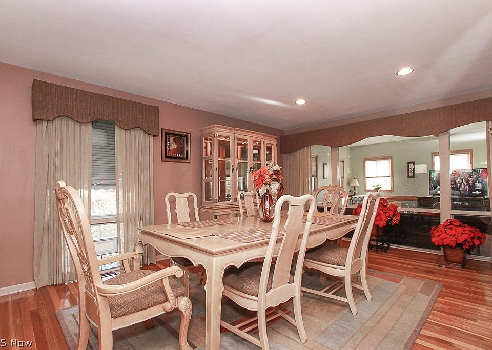 24200 Cedar Rd, Beachwood, OH 44122 Zillow