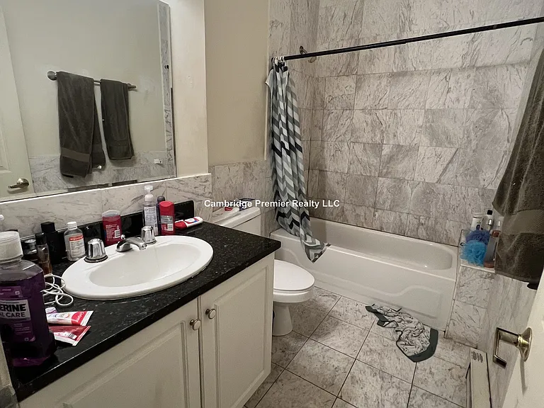 375 Highland Ave #2 — Photo 21