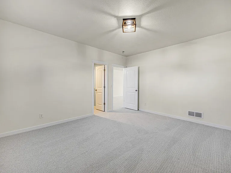 928 Graywoods Trce — Photo 24