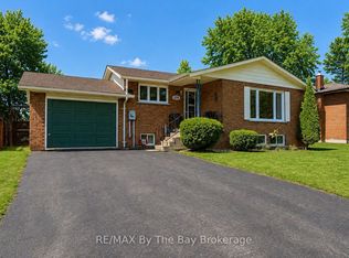 229 Datas Dr E, Clearview, ON L0M1S0