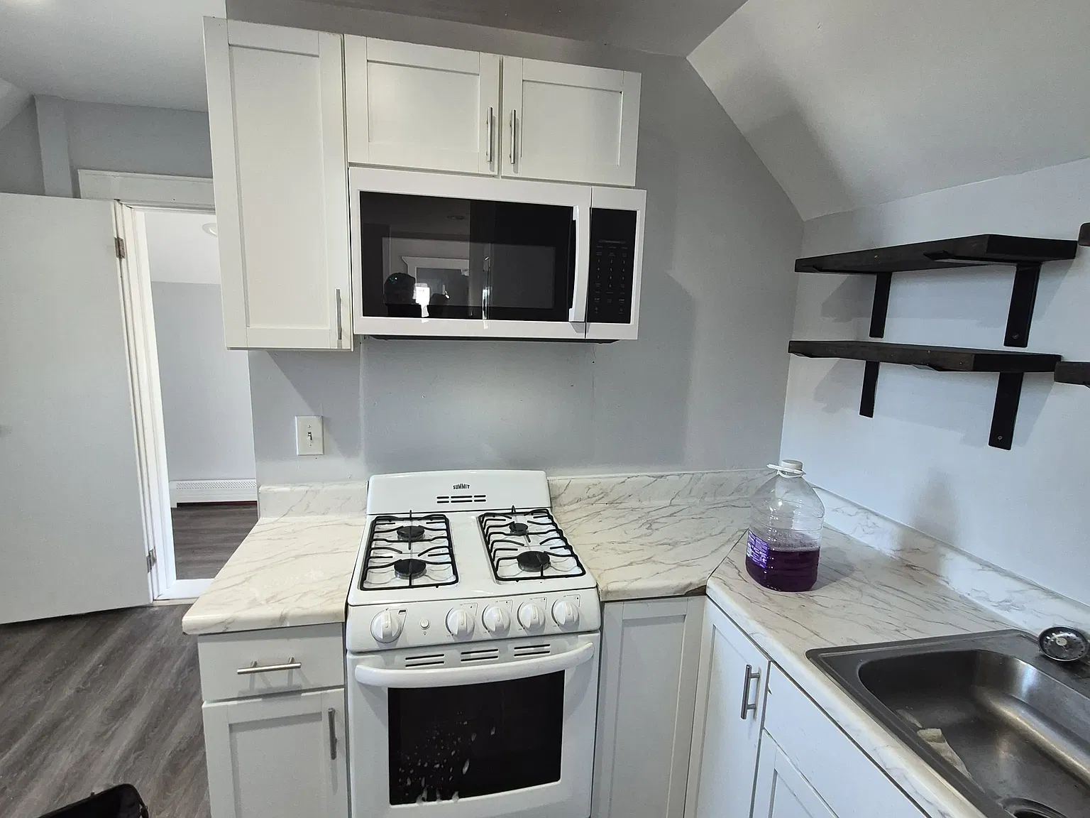 1 bed, $1,650 — Photo 1