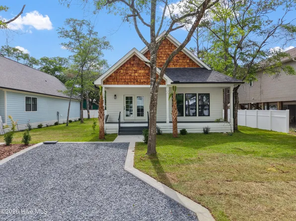 104 NW 23rd Street, Oak Island, NC 28465