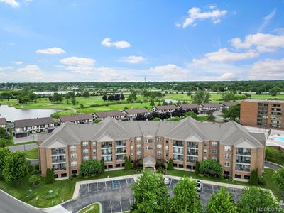 2212 Country Club Dr, Saint Clair Shores, MI, 48082