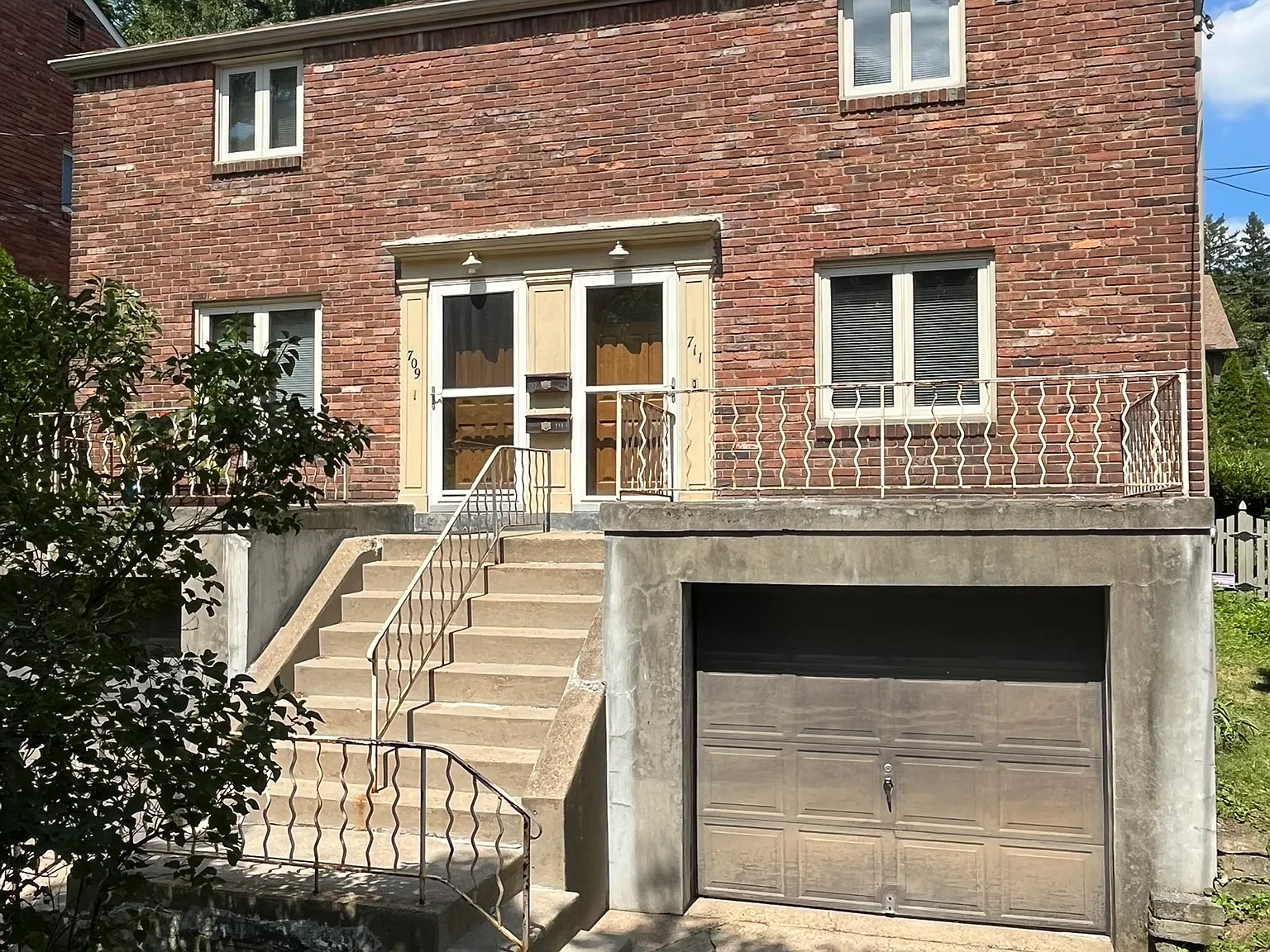 2 bed, 985 sqft, $1,445 — Photo 2