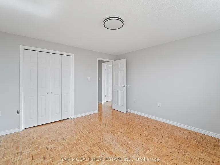 62 Spencer St E #202 — Photo 18
