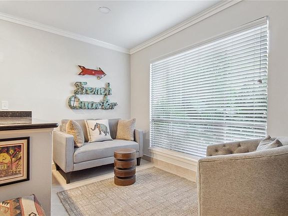 3rd image of 801 Henry Clay Ave APT 100
